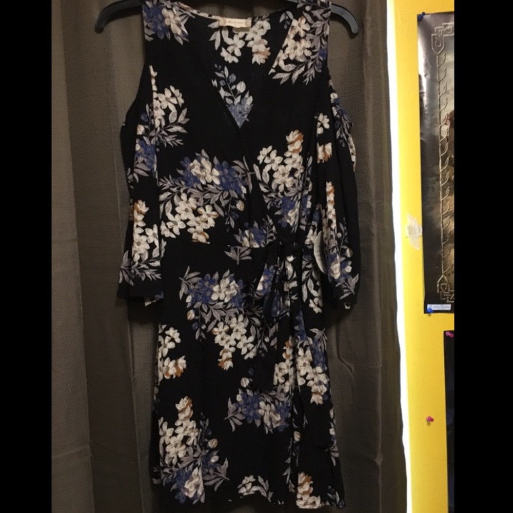NWT Black floral cold shoulder faux wrap dress